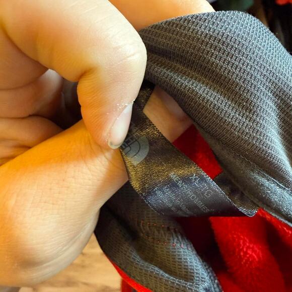 The North Face Men's Vibrant Red Hoodie - Picture 8 of 8